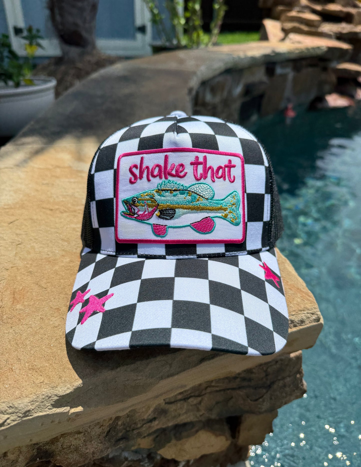 Shake That Bass Cap