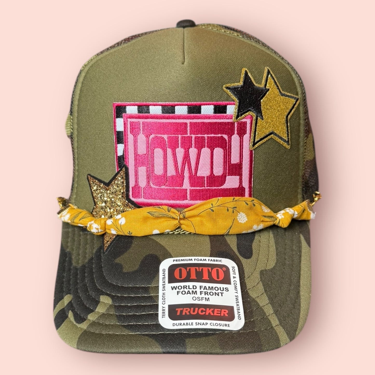 Camo & Pink Howdy Trucker Hat
