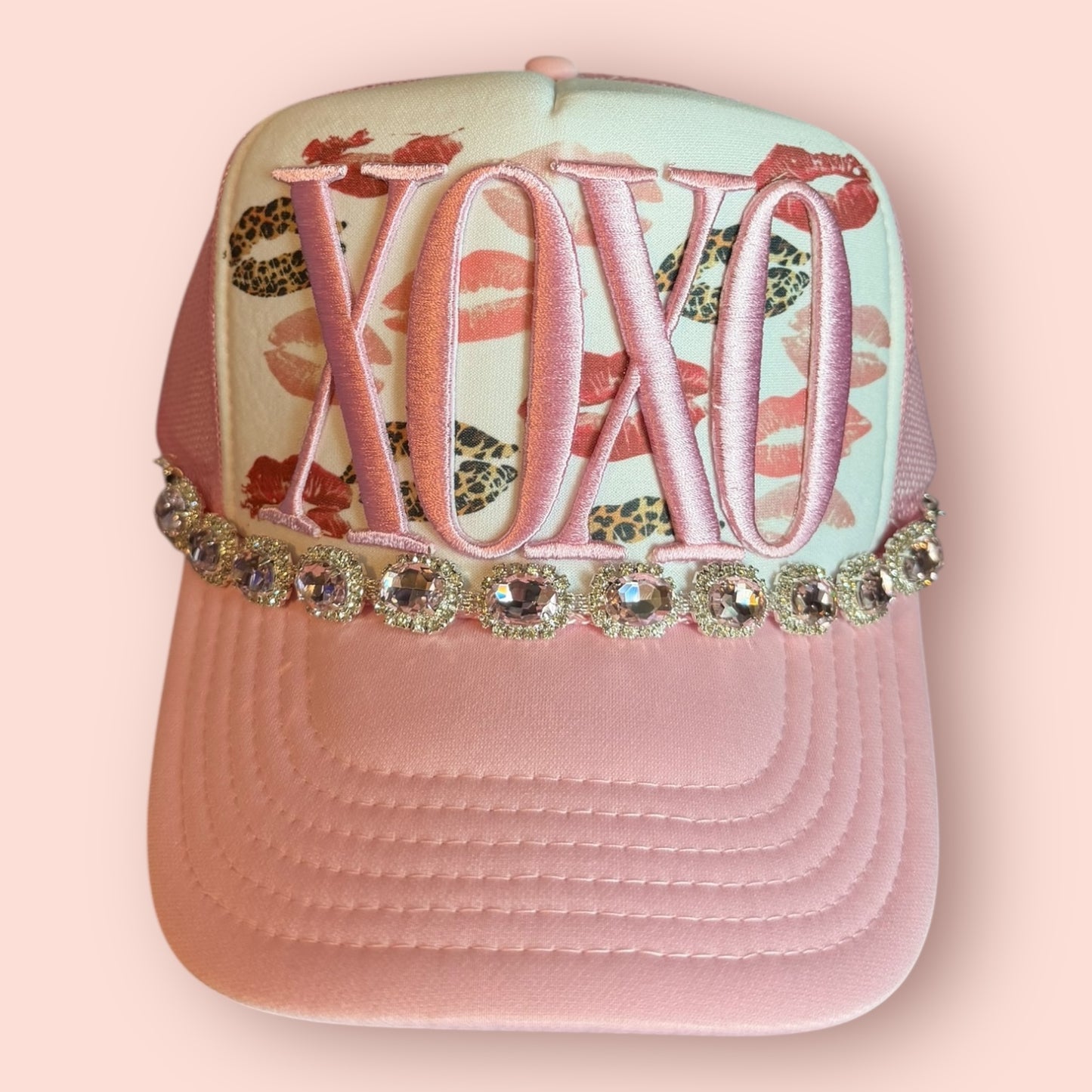 Lip Print Pink XOXO Cap
