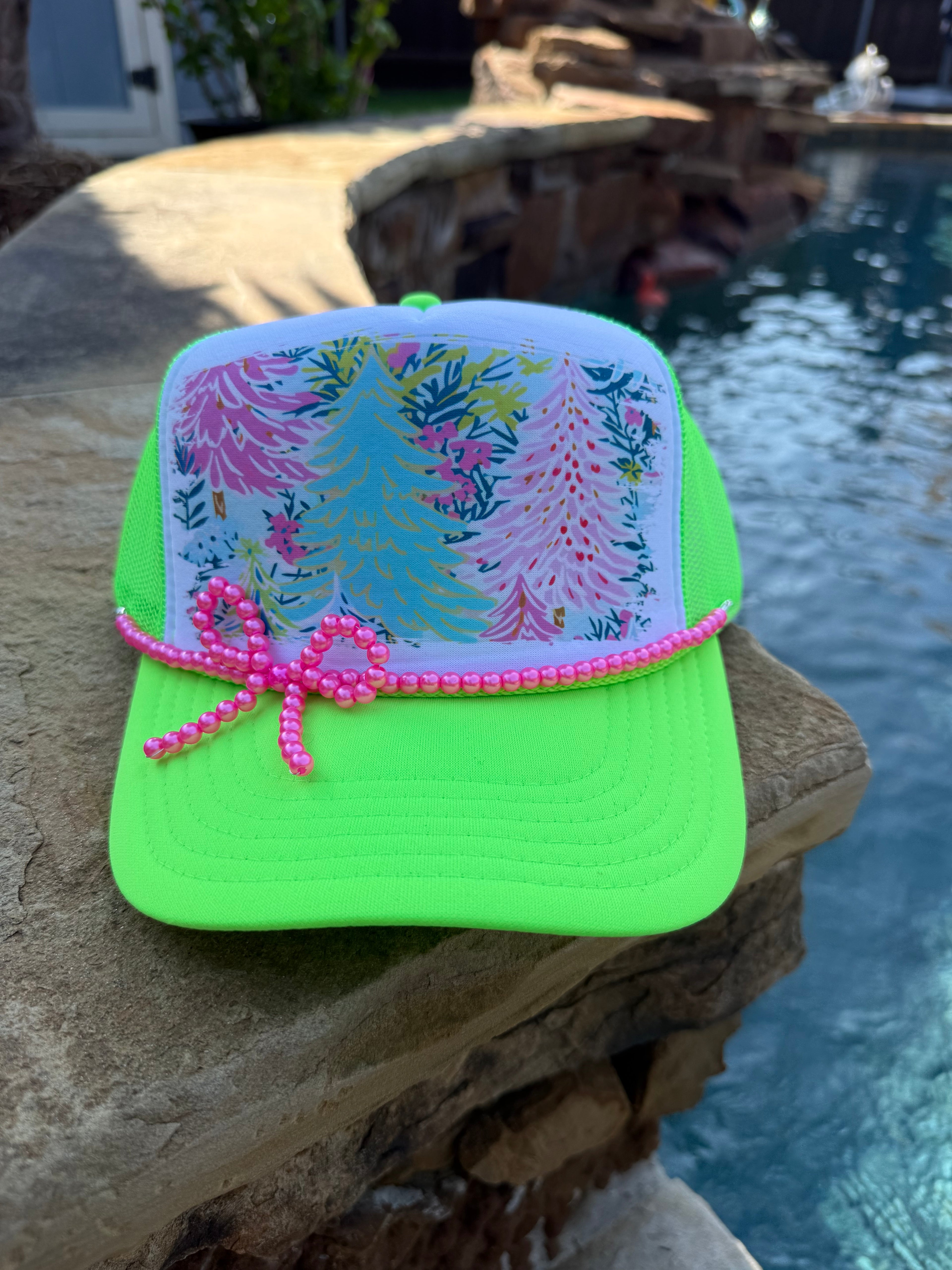Christmas Tree (neon) Cap