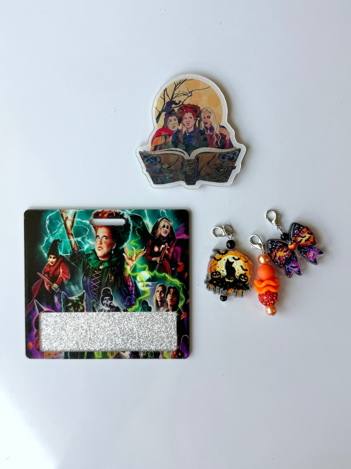 Hocus Interchangeable Badge Reel
